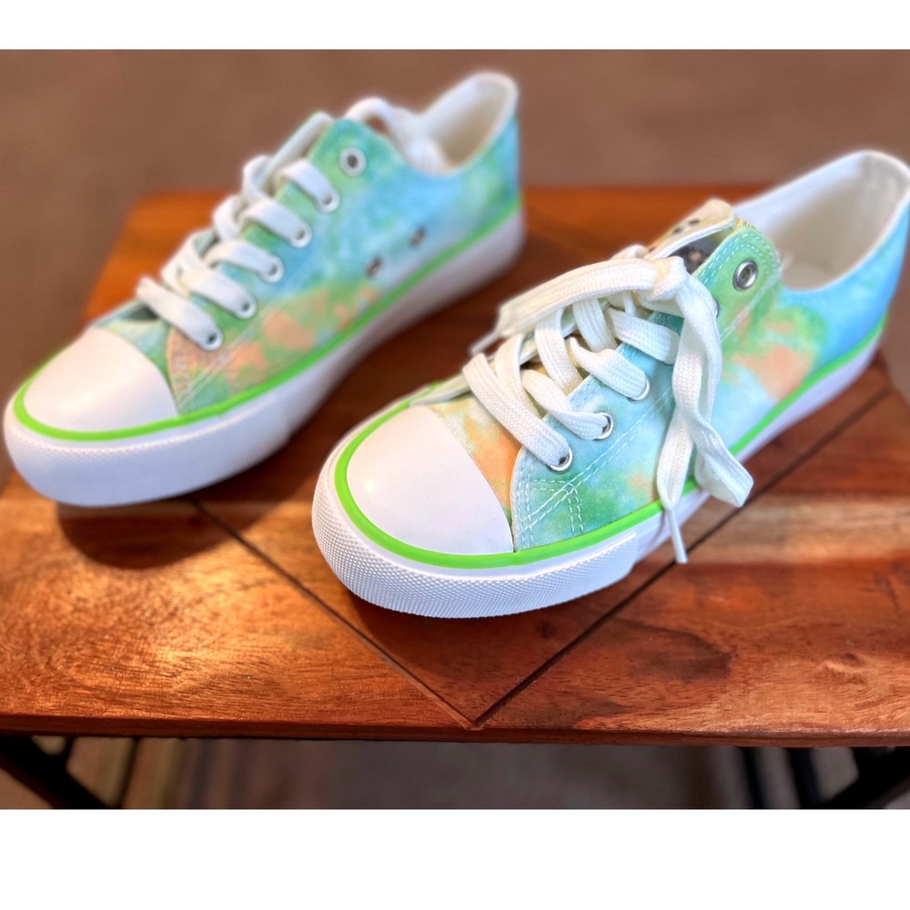 JENN ARDOR Tie Dye Canvas Low Top Sneakers Women Size 6 US NWOT